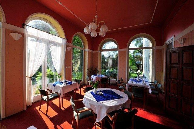 Misefa Kastely Bed & Breakfast Ngoại thất bức ảnh