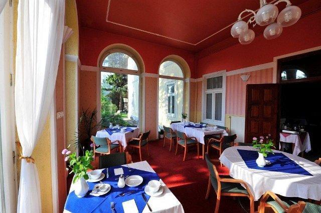 Misefa Kastely Bed & Breakfast Ngoại thất bức ảnh